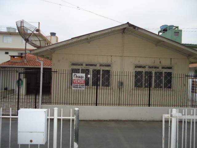Foto 1 - Casa no centro em itaja