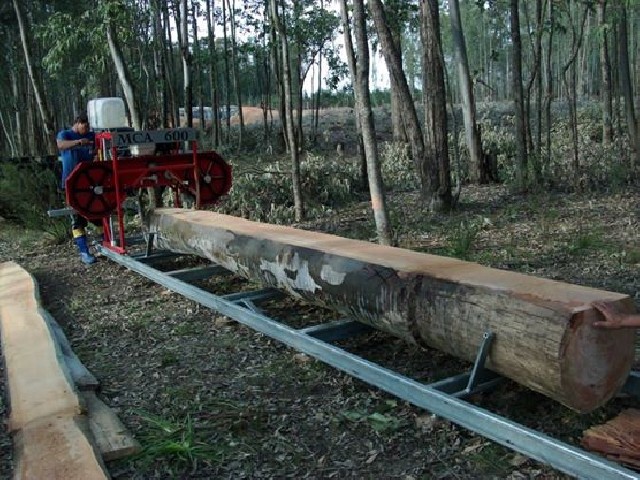 Foto 1 - Serraria portátil - máquina para serrar madeira